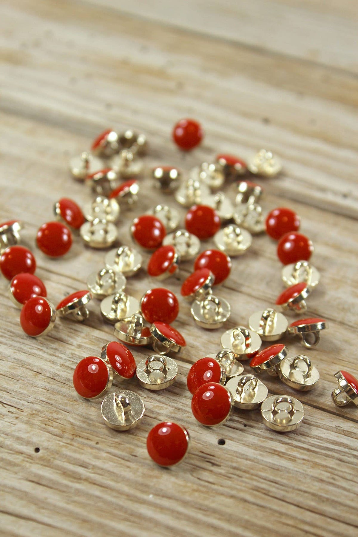Chic Vermillion Red Tail Button by Eglantine et Zoé