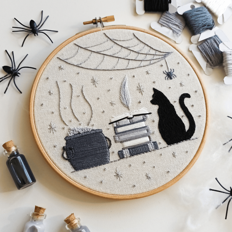 Embroidery kit - Spooky spells