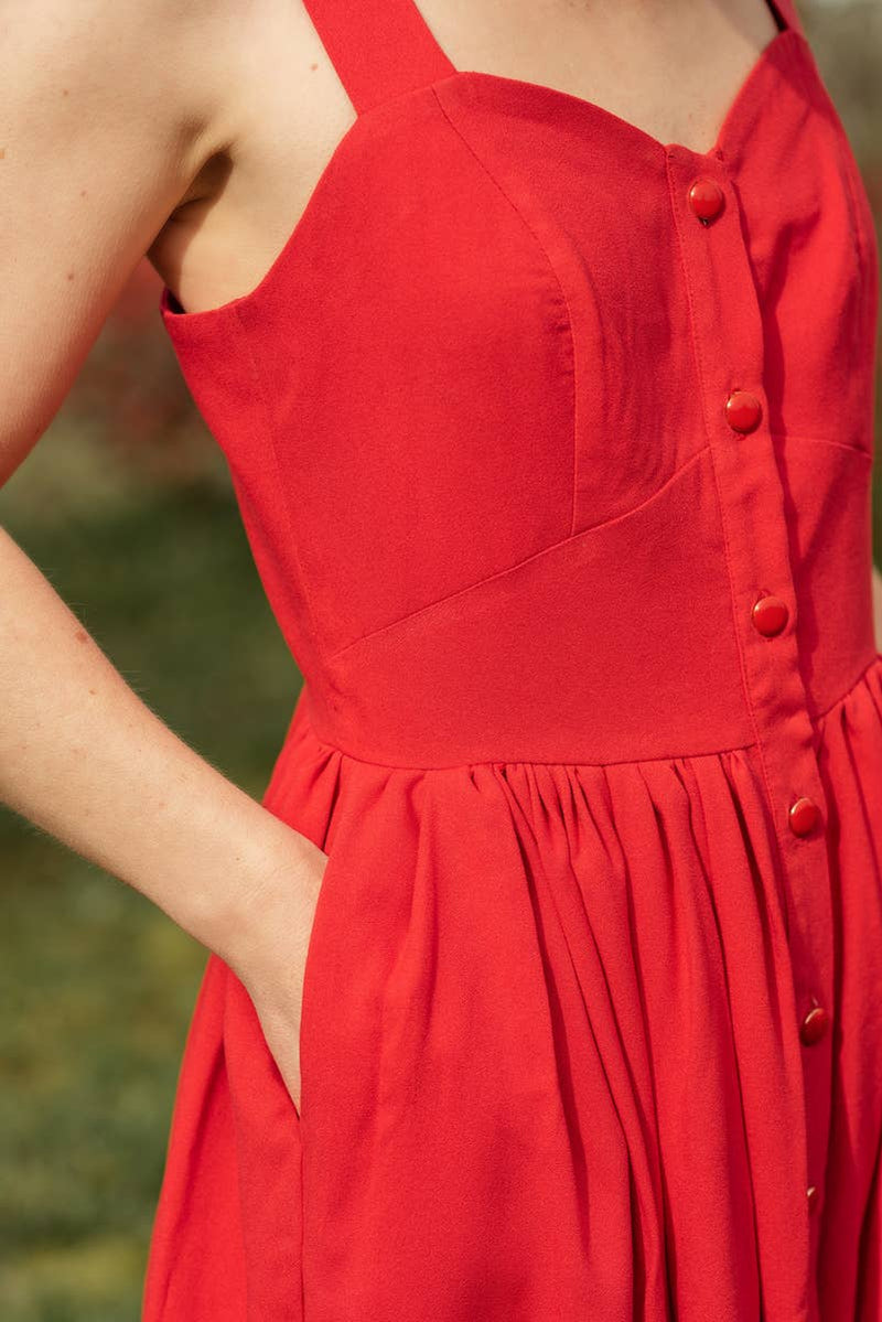Vermillon Viscose Crepe Fabric by Eglantine et Zoé