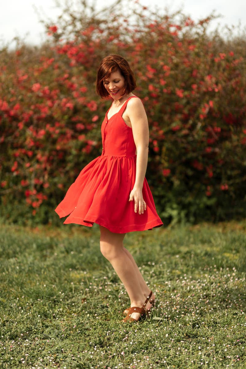 Vermillon Viscose Crepe Fabric by Eglantine et Zoé