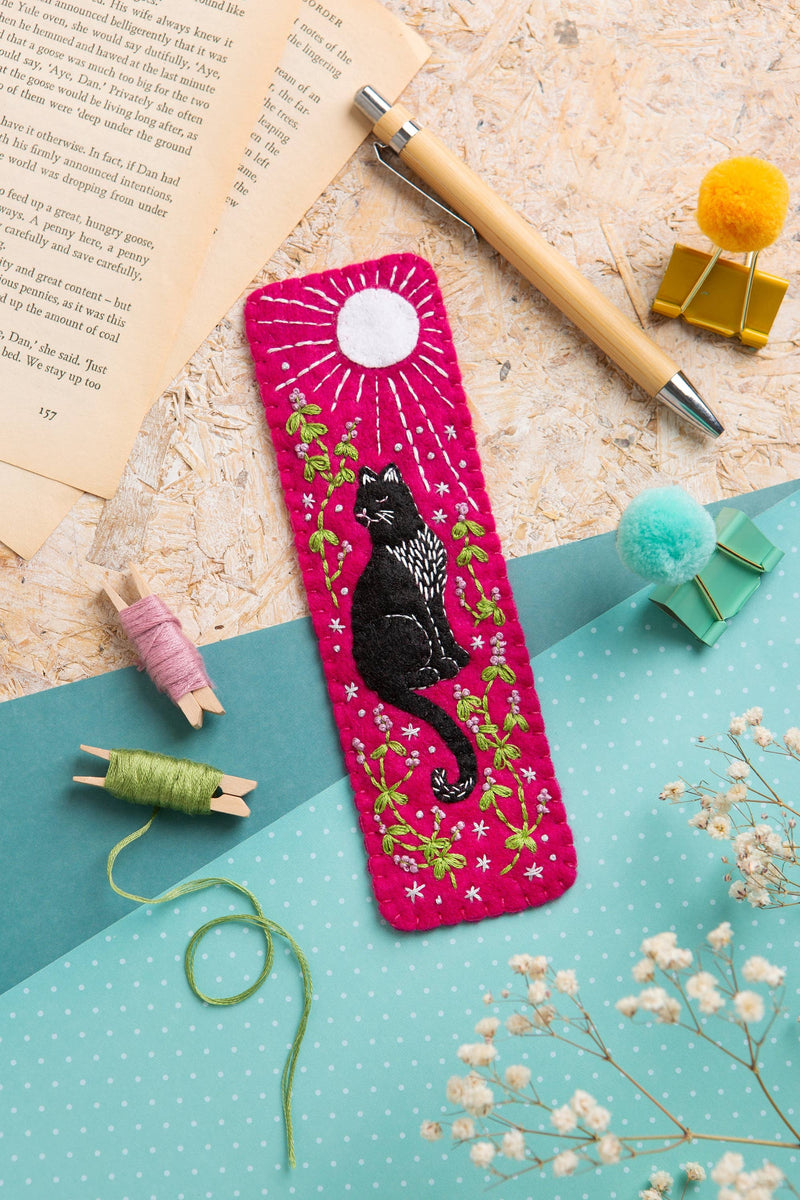 Black Cat Bookmark Felt Craft Kit | Beginner Kit for Adults