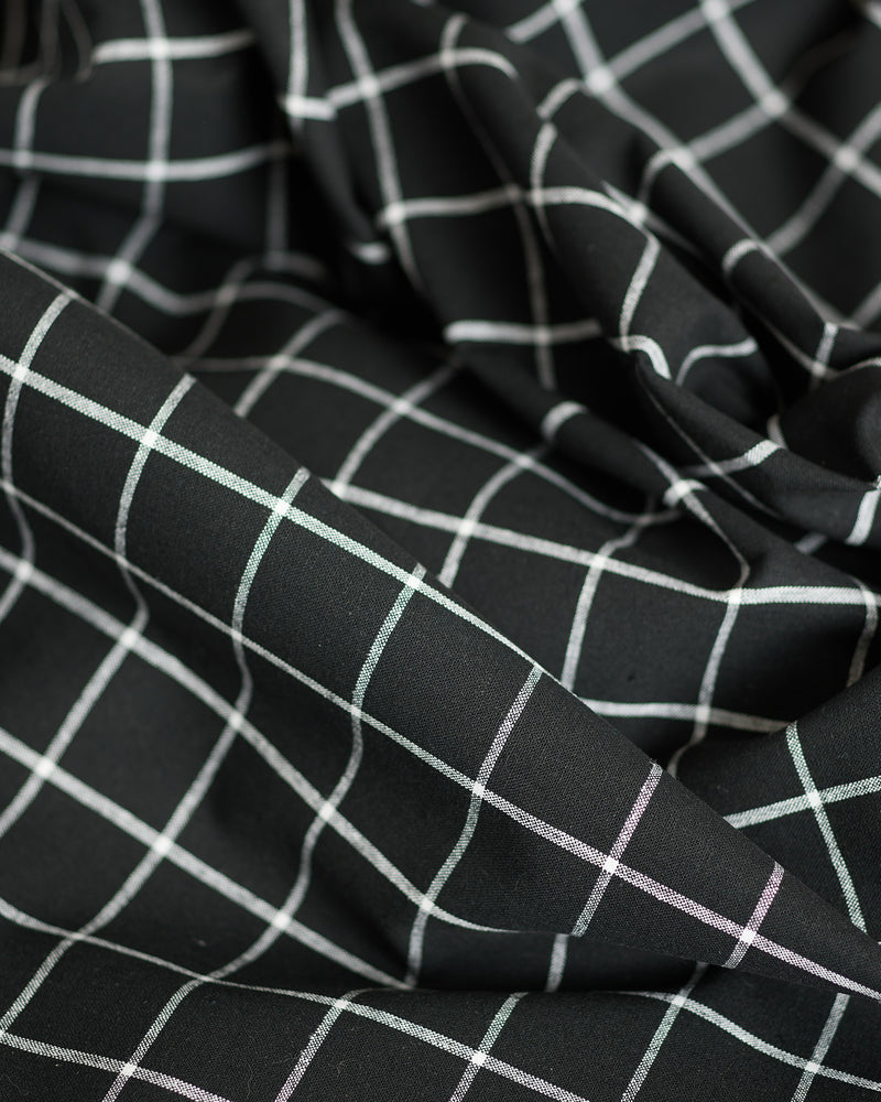 Essex Y/D Classic Wovens in Black by Robert Kaufman