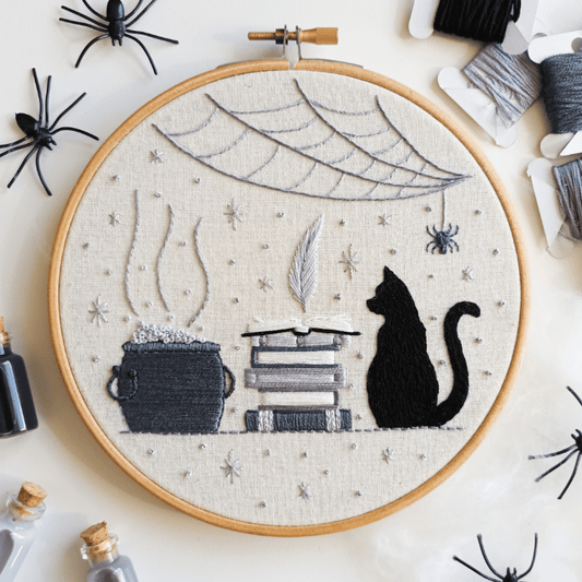 Embroidery kit - Spooky spells