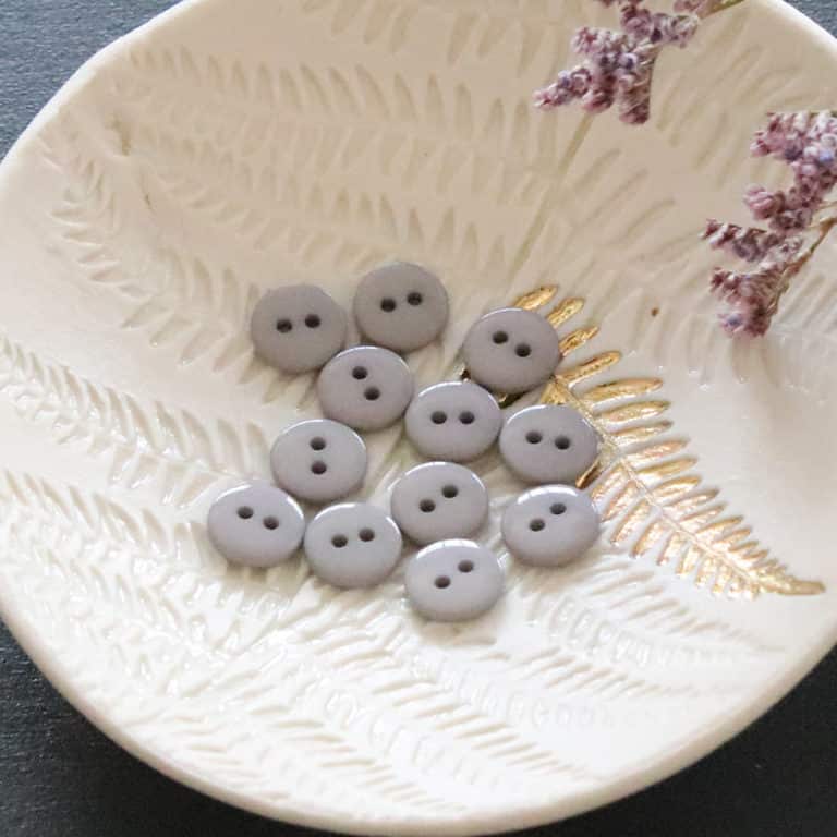 Shiny Flat Buttons by Lise Tailor